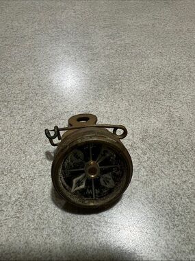 Marbles Gladstone Antique Brass Compass pin